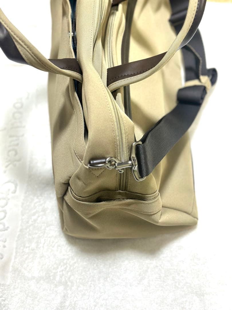 MARIE CLAIRE ベージュ ナイロン ボストンバッグ