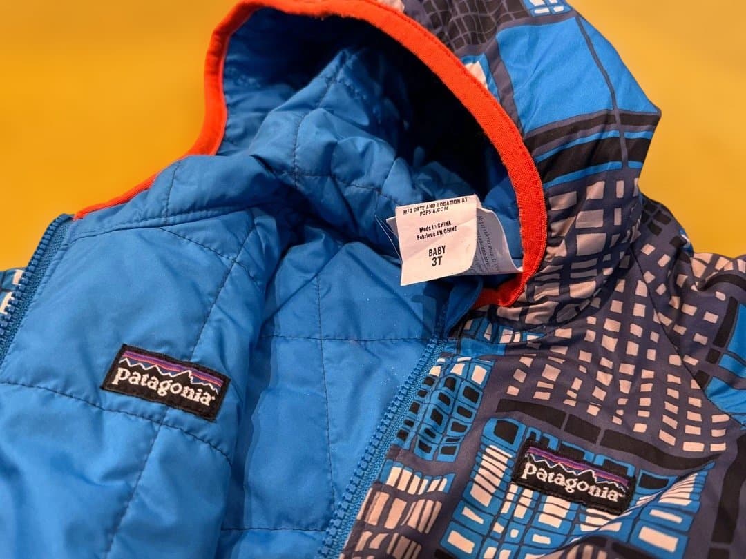 patagonia　キッズ　スノーウエア　Baby 3T　青紺柄