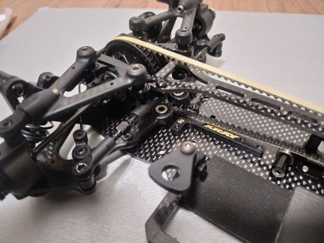 XRAY X4 2023 カーボンシャーシ