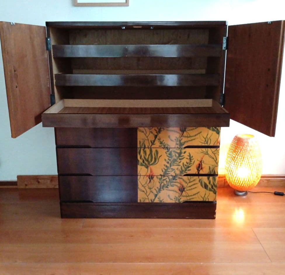 昭和レトロ　箪笥　キャビネット　金魚　着物　着物箪笥 キッチュ