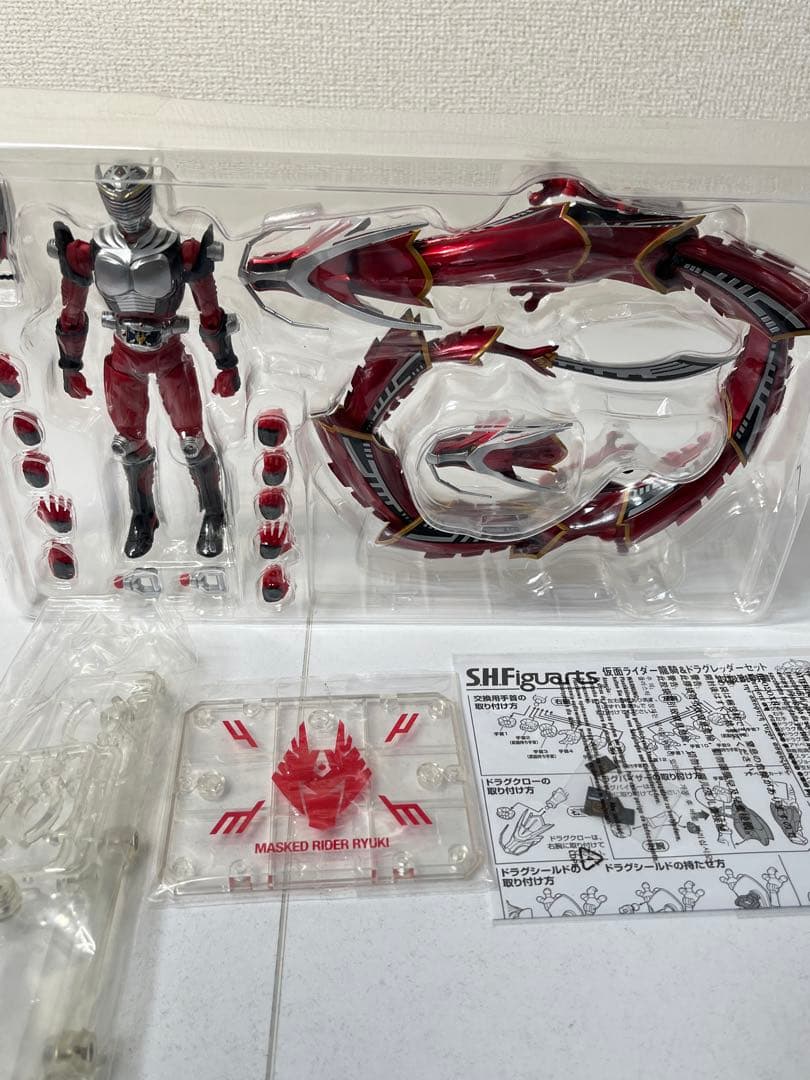 S.H.Figuarts 仮面ライダー龍騎＆ドラグレッダー