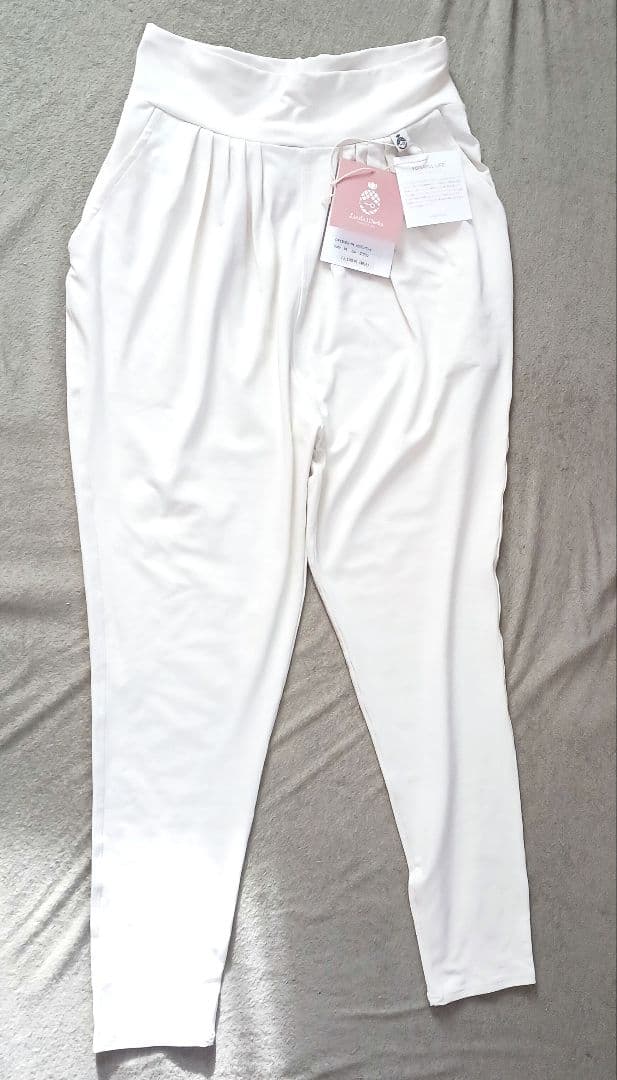 リンダワークス　新品カリプソパンツ　Mサイズ