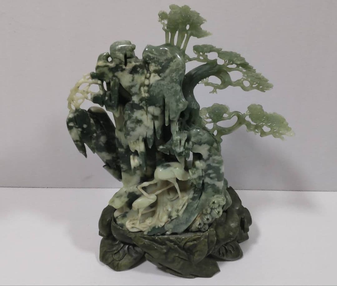 玉石 玉製 翡翠　東洋彫刻　鶴 置物 縁起物