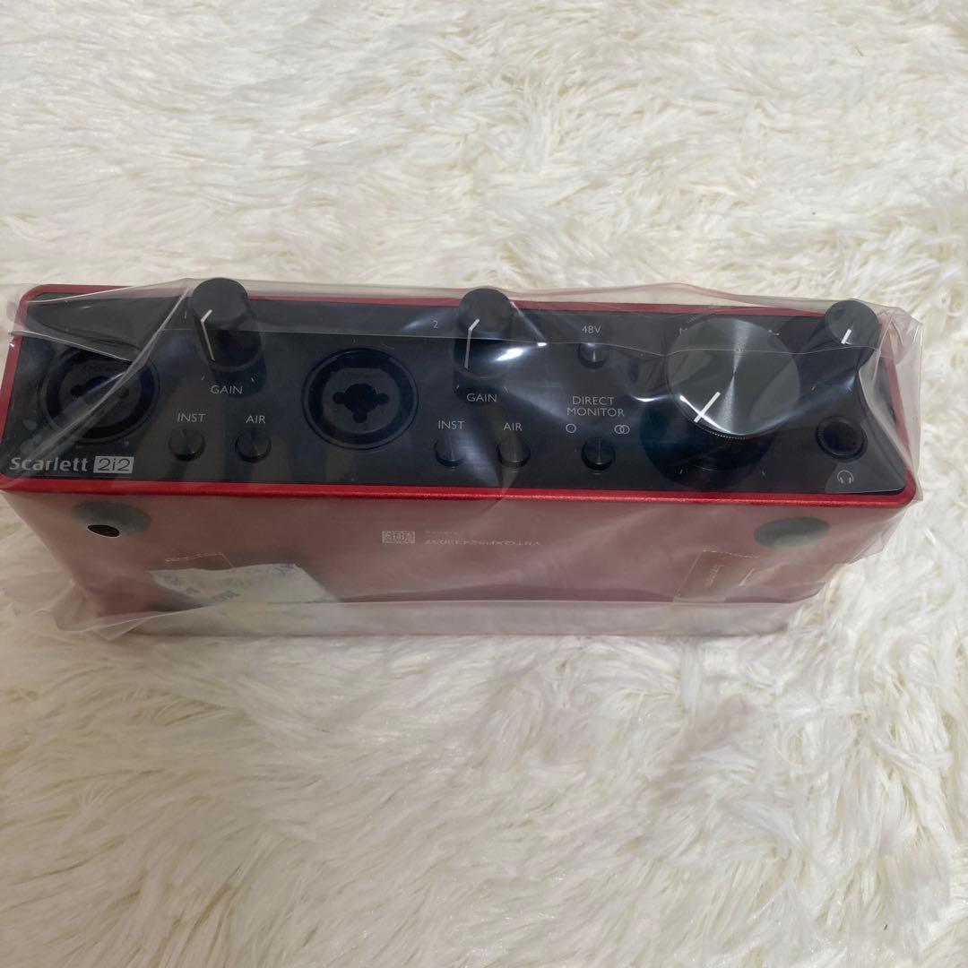 Focusrite Scarlett 2i2 3rd Gen【ケーブル付属】