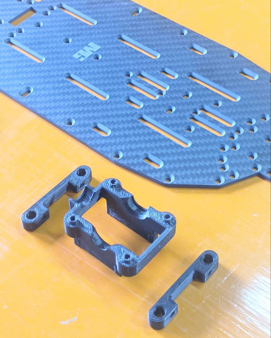 TT02　カーボンコンバキット　RWD メタルガレージ　lGarage