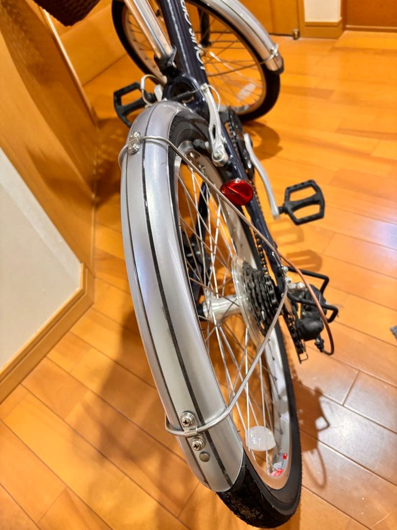 【兵庫県東部手渡し】ルイガノ　LOUIS GARNEAU J22 ネイビー