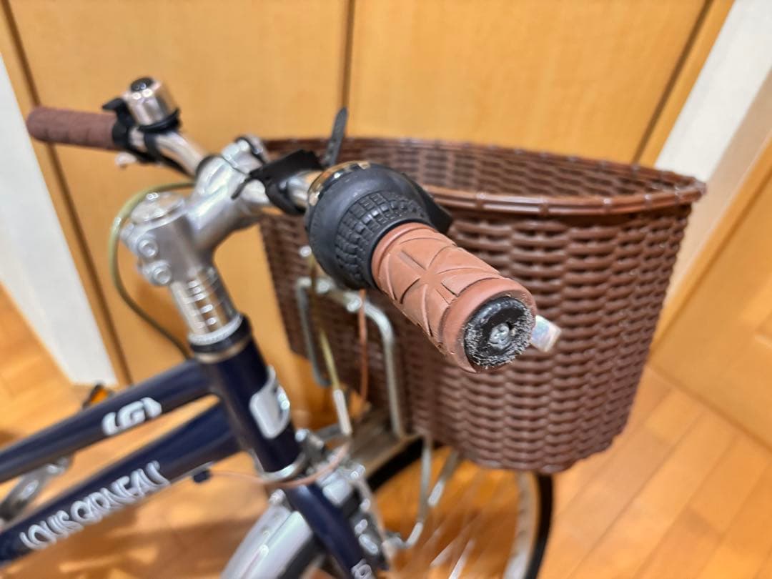 【兵庫県東部手渡し】ルイガノ　LOUIS GARNEAU J22 ネイビー