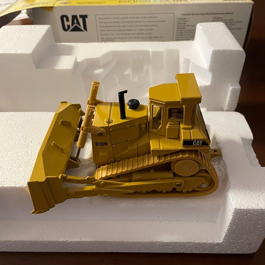 CAT D10N Tractor ノースコット社製 1/50スケール