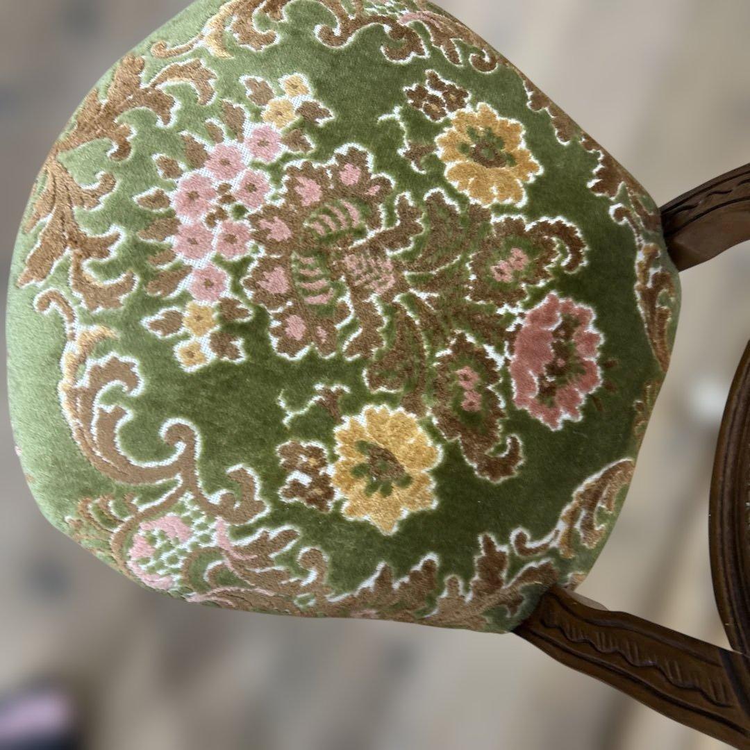 イタリア製　チェア　背もたれあり　モダン　アンティーク　西洋