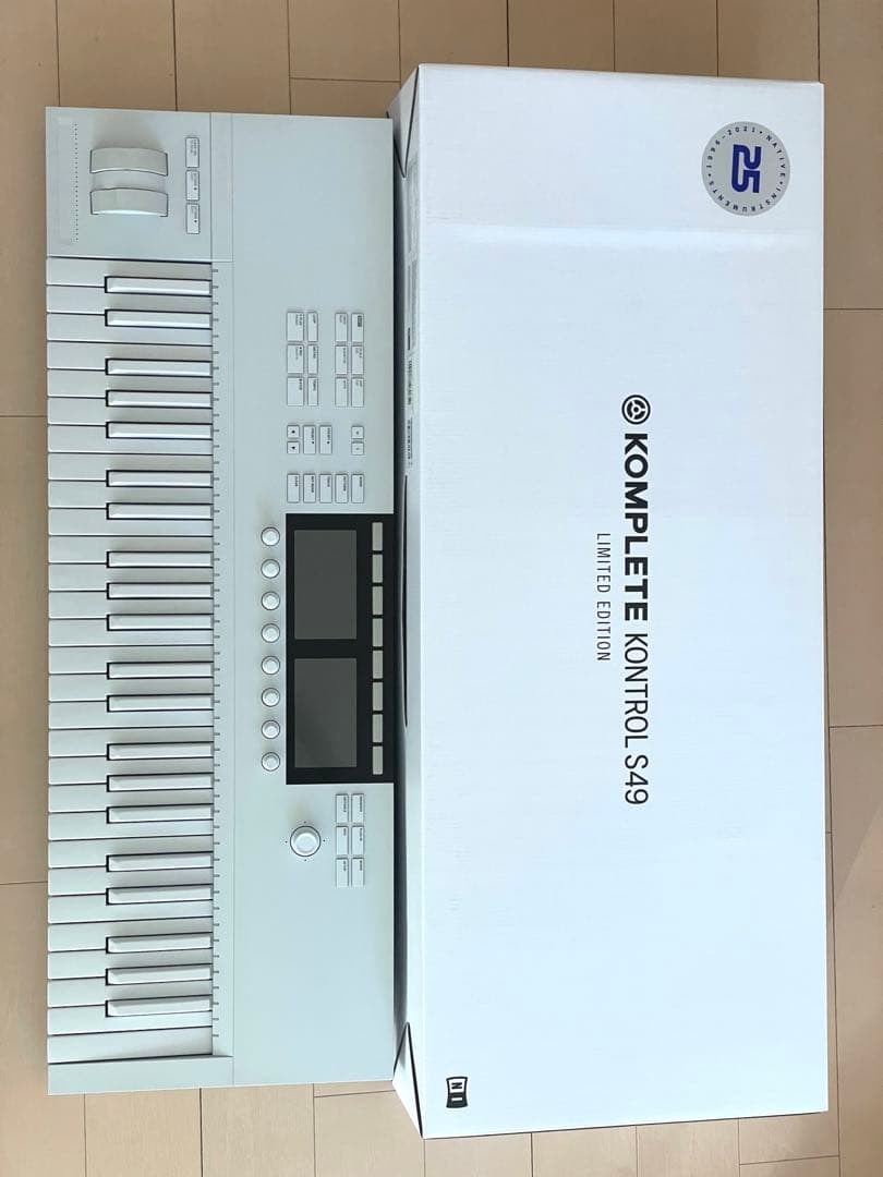 DTM・DAW KOMPLETE KONTROL S49 VAPOR GRAY