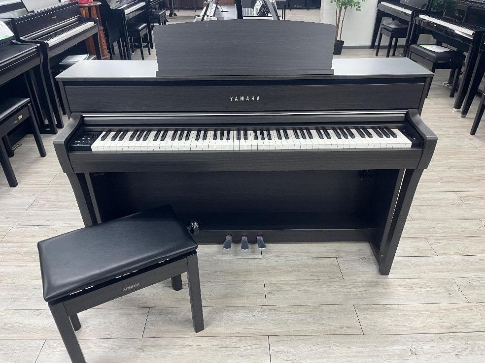 ★76575【電子ピアノ】YAMAHA　CLP675DW　19年製