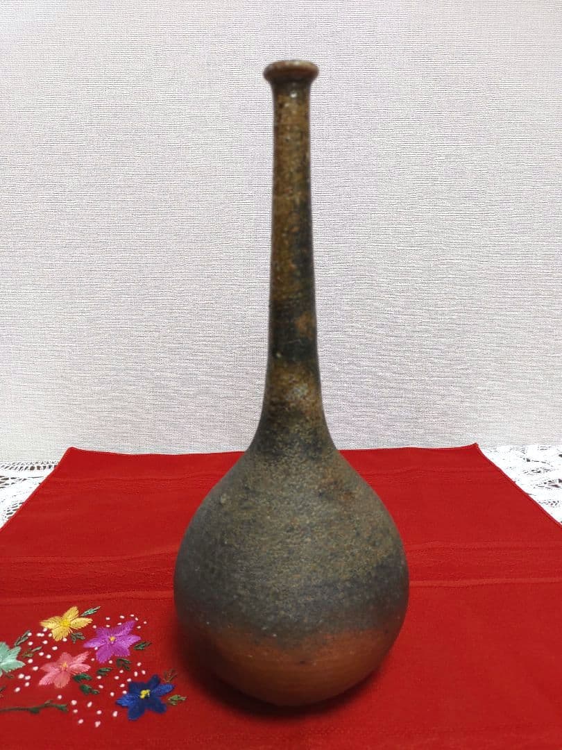 備前焼 各見信利 花入 鶴首花瓶 一輪挿し 共箱 共布 付き