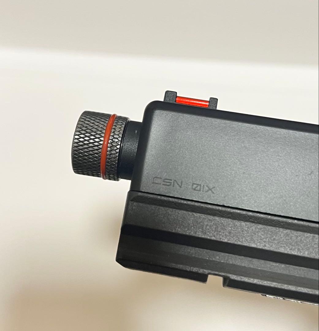 Carbon8 ストライカー9 QUELL