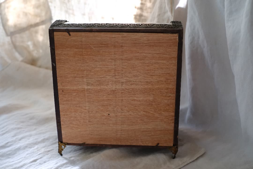 フランスアンティーク｜ガラスディスプレイケース