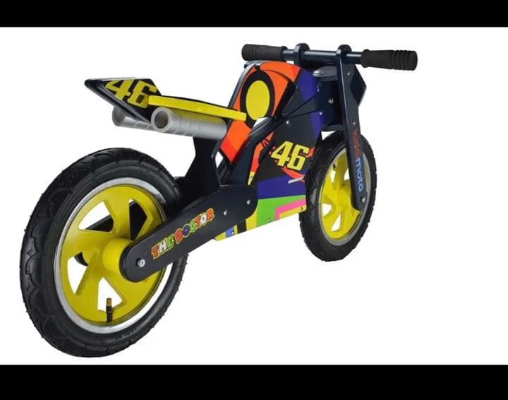 クリスマスプレゼント　バランスバイク　インテリア