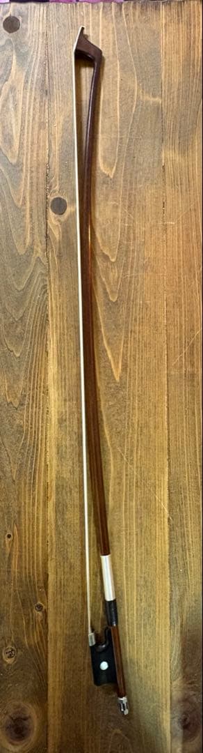 チェロ 弓　Ary France CPI Meister３ヶ月のみ使用　ケース付