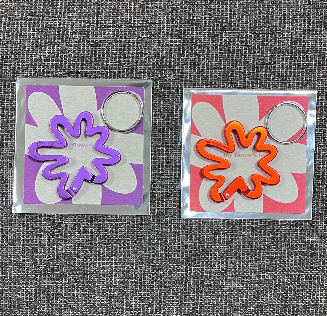 藤井風　カラビナ　パープル　レッド