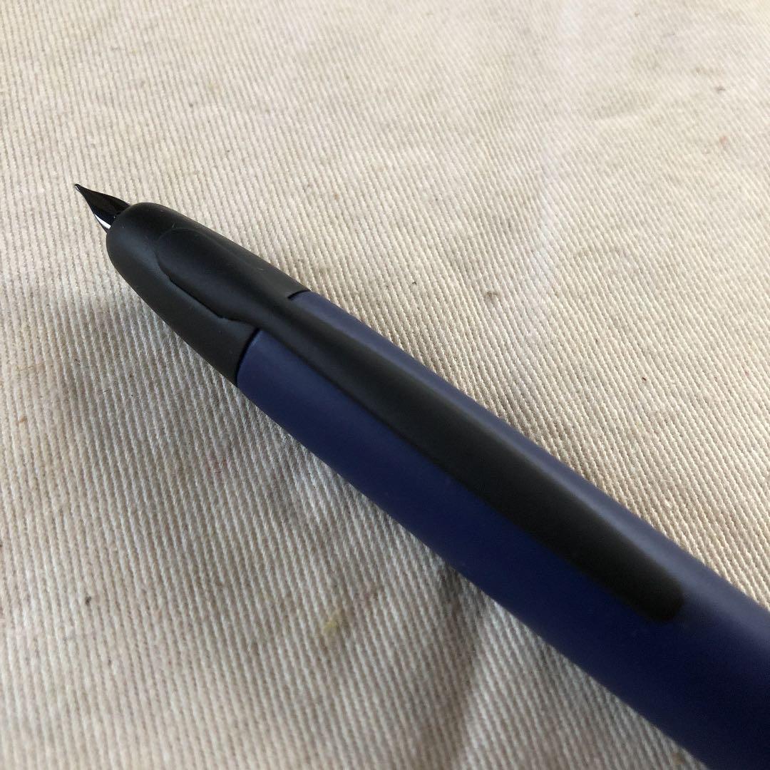 パイロット　海外版キャップレス万年筆　マットブルー