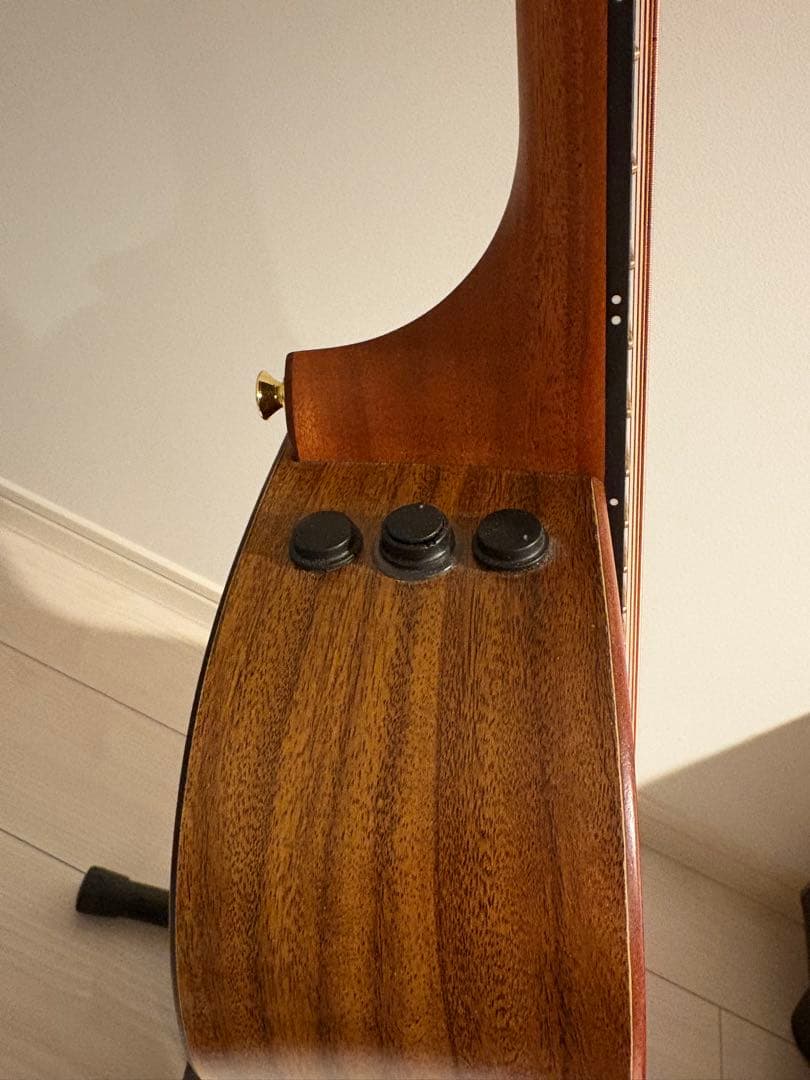 James J-300CIlアコギに、Cherub デジタルチューナーをセット