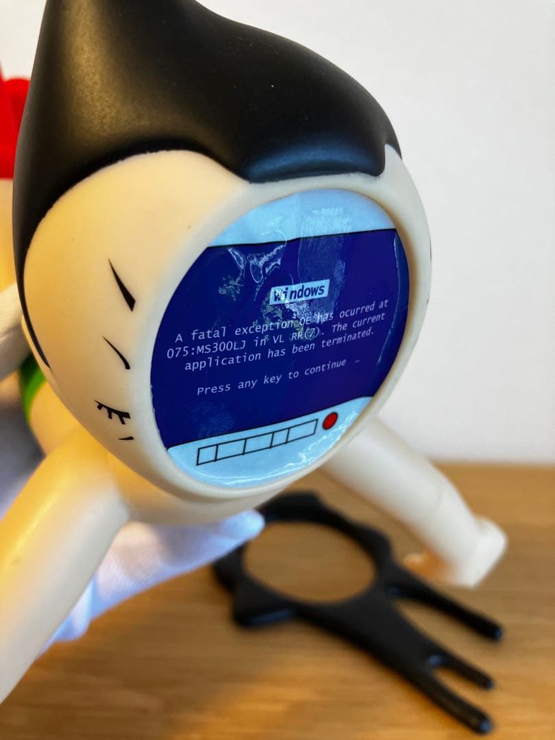 ASTRO CRASH BY JOSH DIVINEフィギュア 鉄腕アトム