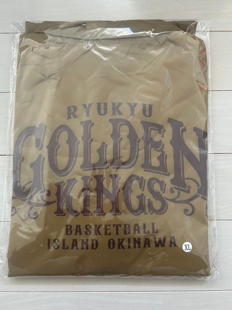 琉球ゴールデンキングス　ナイロンジャケット　XL