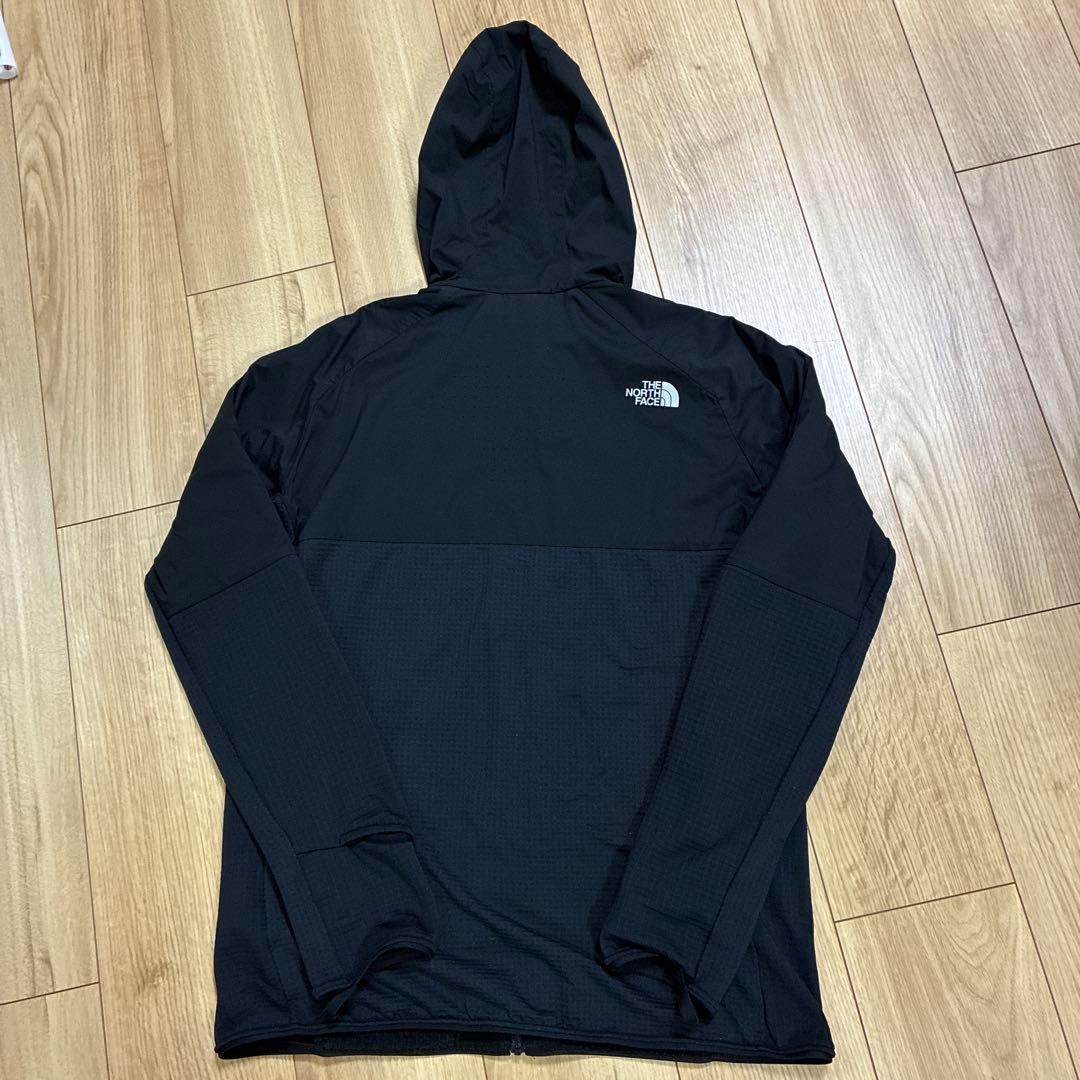 ノースフェイス　ハイブリッド サーマル バーサ グリッド フーディ