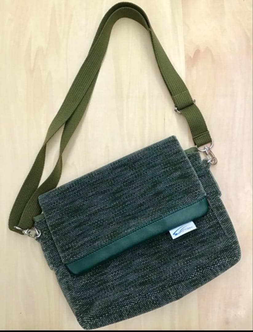 クラッチバッグ　185系　特急電車　座席生地使用