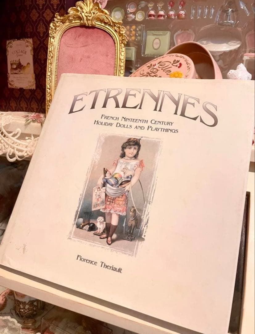 France♡洋書　19世紀の人形とおもちゃの古書