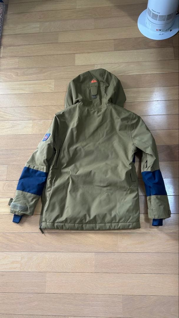 Quiksilver スノーボードウェア　上下セット