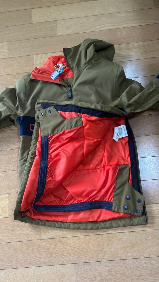 Quiksilver スノーボードウェア　上下セット