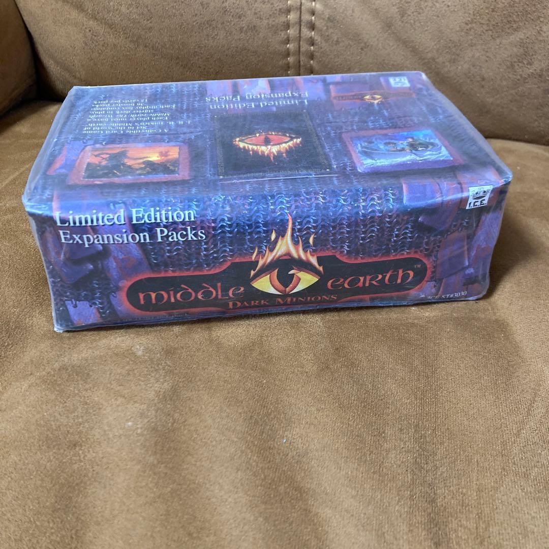 【激レア】ミドルアース 指輪物語 ダークミニオンズ 限定版 1ボックス トレカ