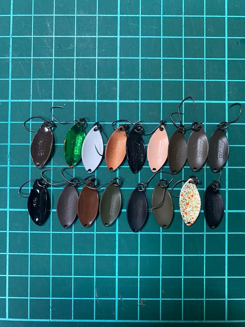 なぶら家　アキュラシー0.9g 17枚　パル1.6g 23枚