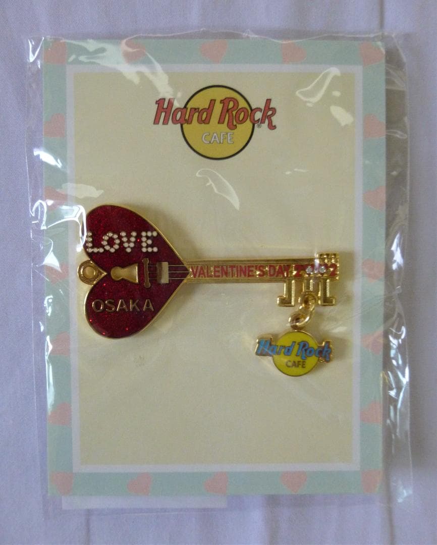 ハードロックカフェ　2002年バレンタインピン６店舗セット