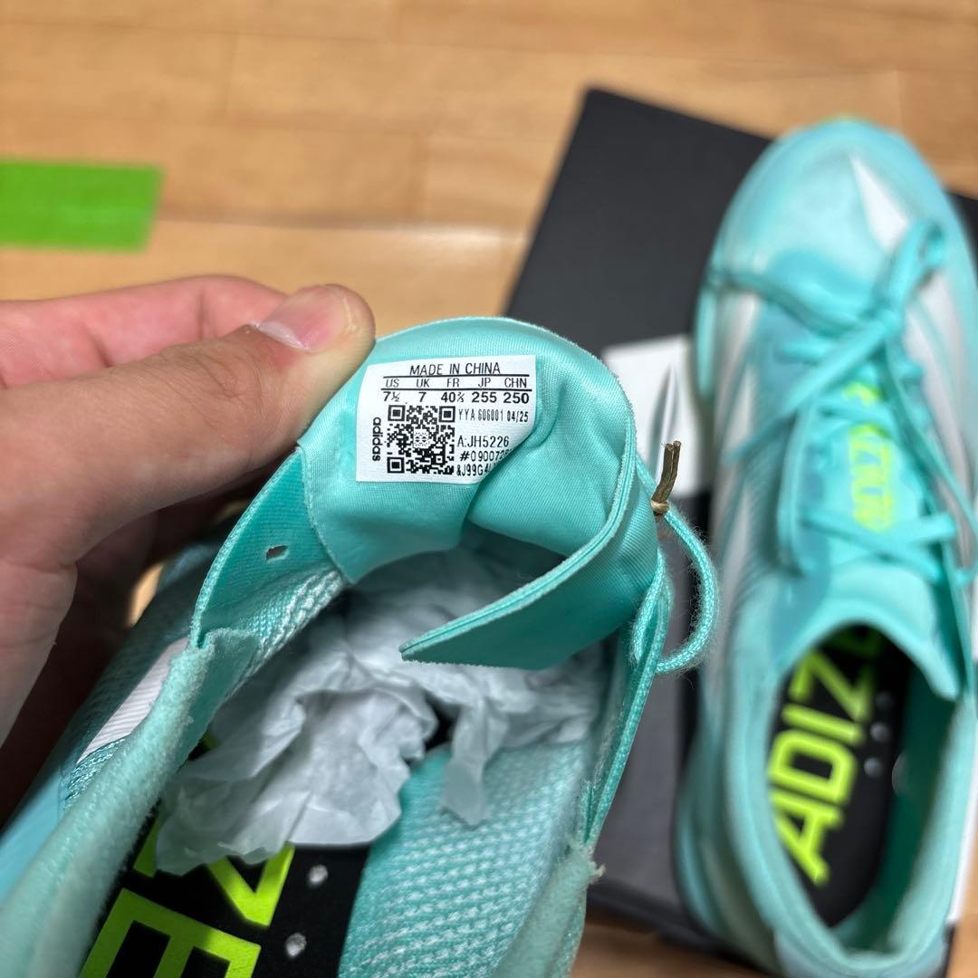 短距離スパイク ADIZERO FINESSE 25.5cm タグ付き