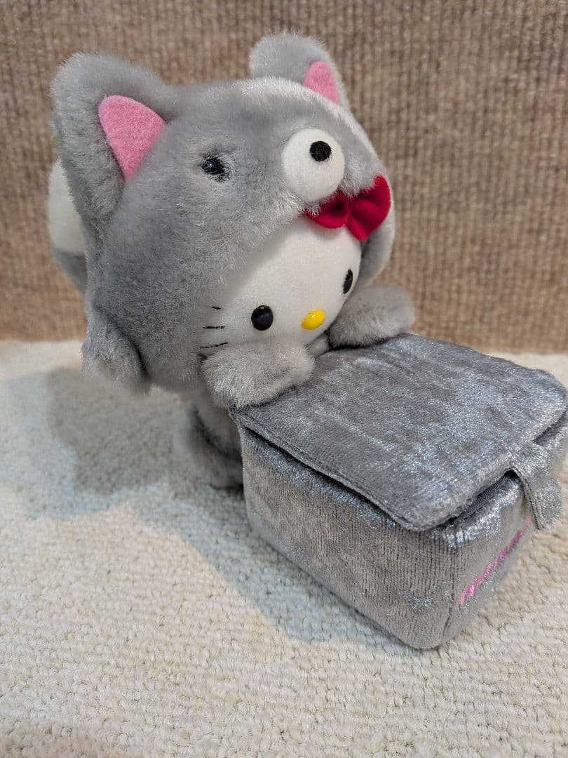 北海道限定　ハローキティ　ギンギツネ　ぬいぐるみ2004年　ぬいぐるみ小物入れ
