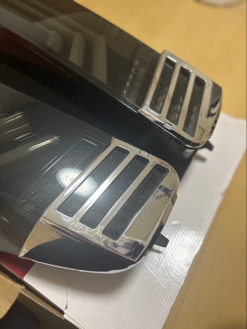 80系 ノア ヴォクシー ヴァレンティ LEDテールランプ