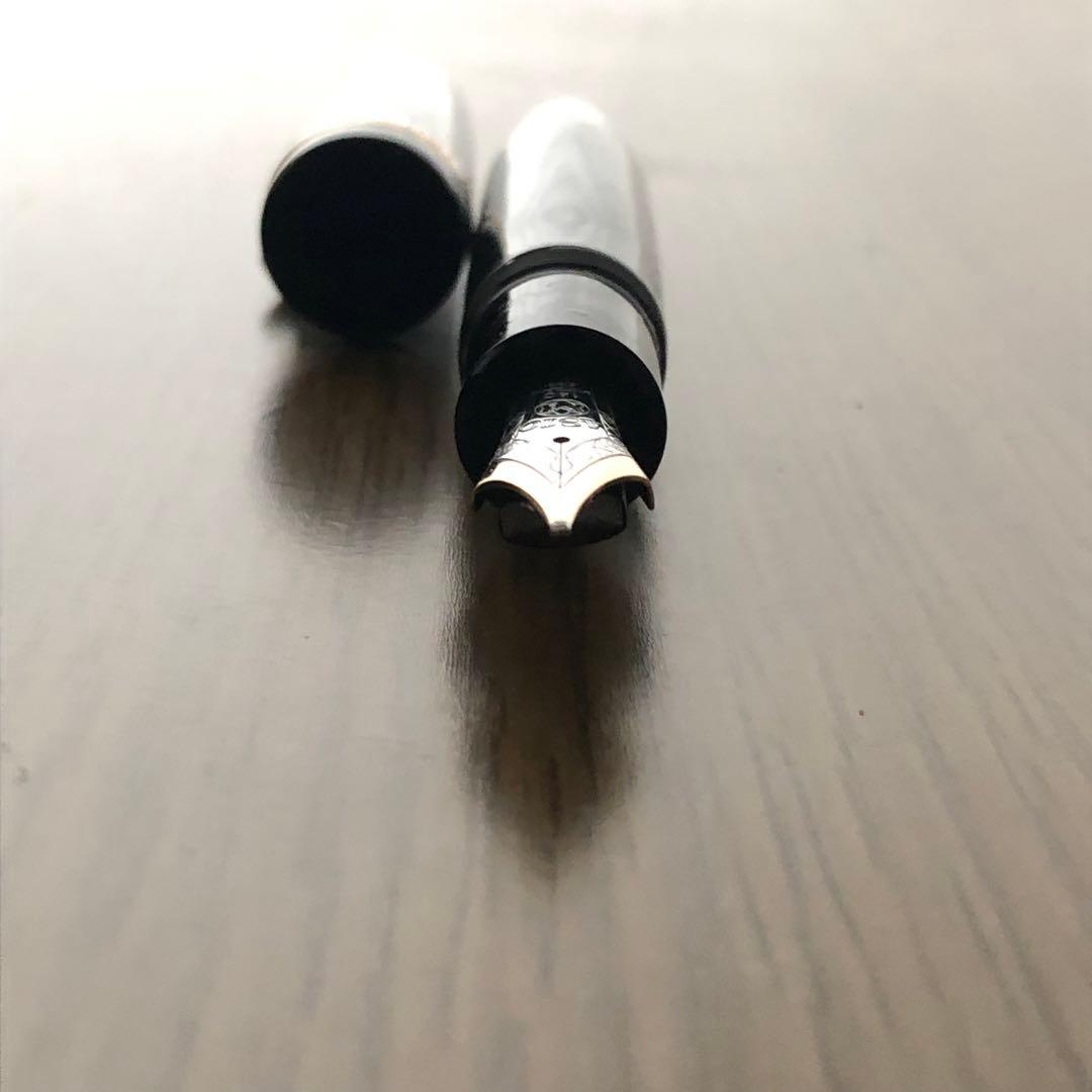 【美品・収納箱付き】モンブラン 149 14C 中白 二段エボナイト芯 万年筆