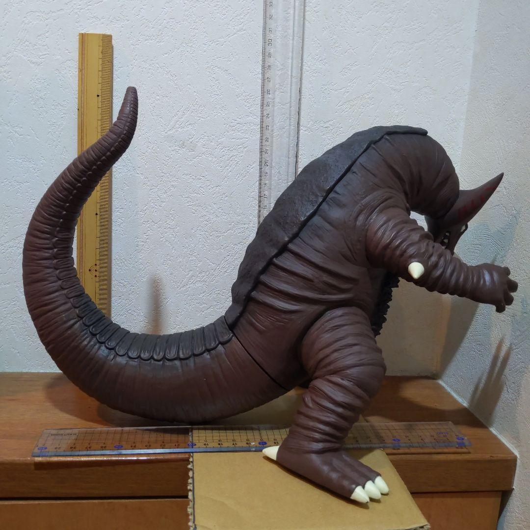 2007バンプレスト 非売品 超特大怪獣ソフビ【ゴモラ】ウルトラ怪獣