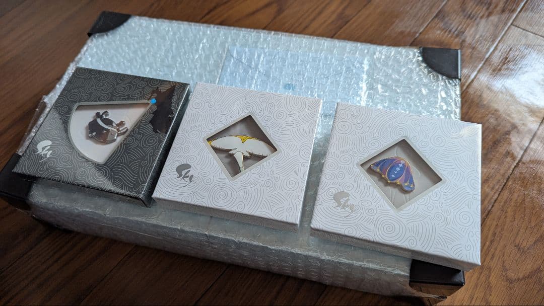 【新品未開封】sky 星を紡ぐ子どもたち 1周年記念BOX とピンバッジセット