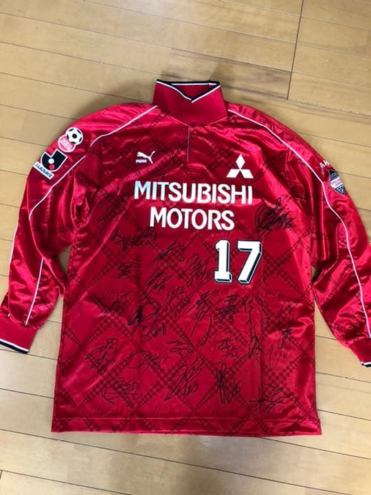 超レア　浦和レッズ　ユニフォーム　サイン