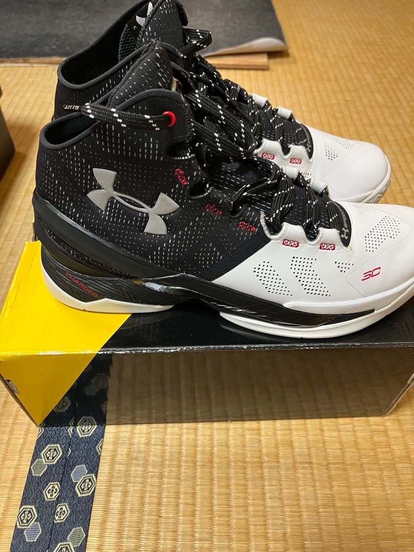 Under Armour Curry 2 suit&tie 29cm 中古品