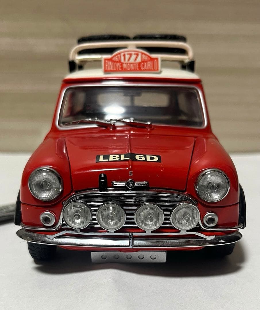京商 1/18 モーリス ミニクーパー 1275S '67ラリー