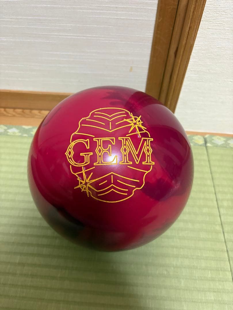 ジェムガーネット ボウリングボール