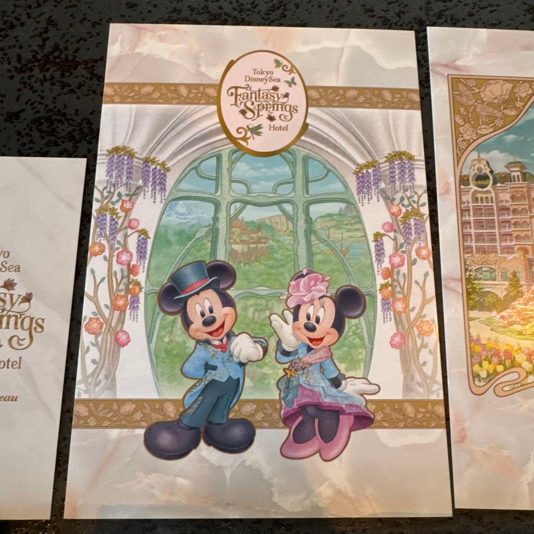 ファンタジースプリングス　グランシャトー　ピンバッジ　バッグ　ポストカードセット