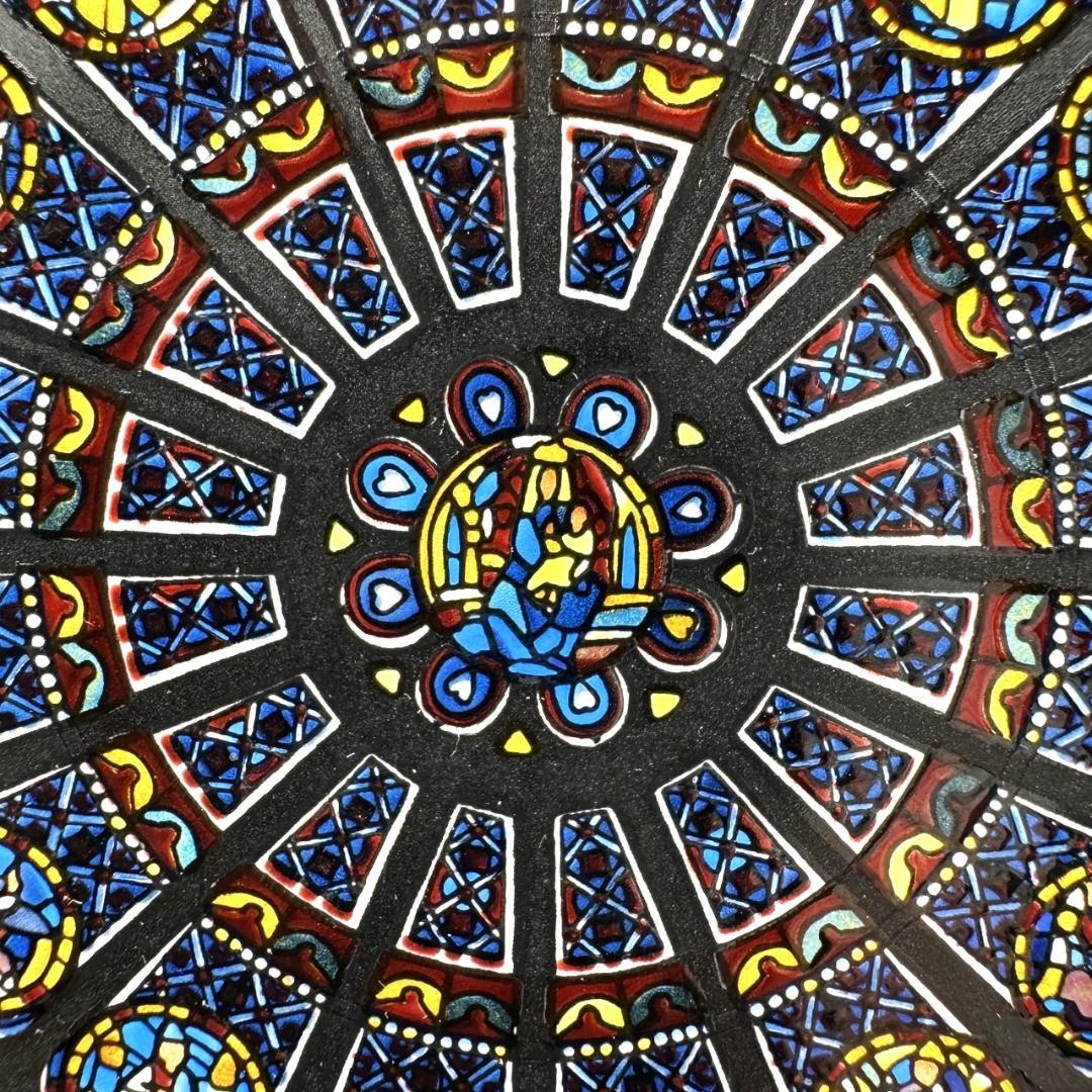 ノートルダム大聖堂 ステンドグラス 北のバラ窓 グラスマスターズ社 ローズ パリ