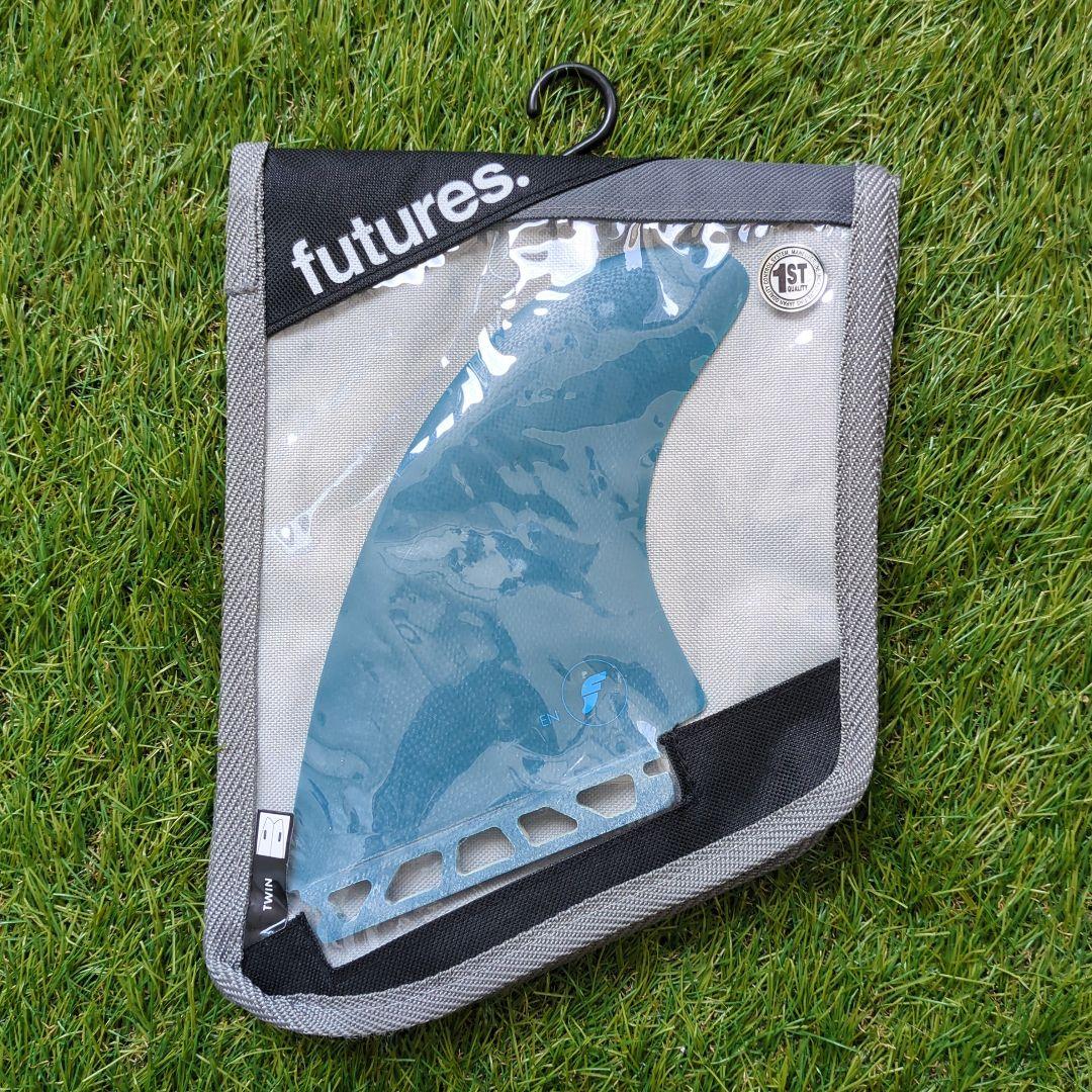 フューチャーフィン ツインフィン Futures. EN TWIN FIN