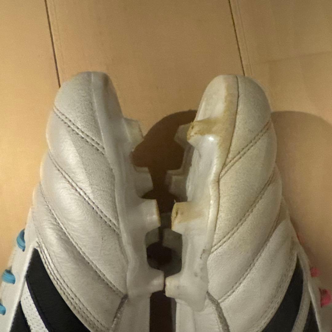 adidas コパアイコンスパイクシューズ ホワイト/ブラック