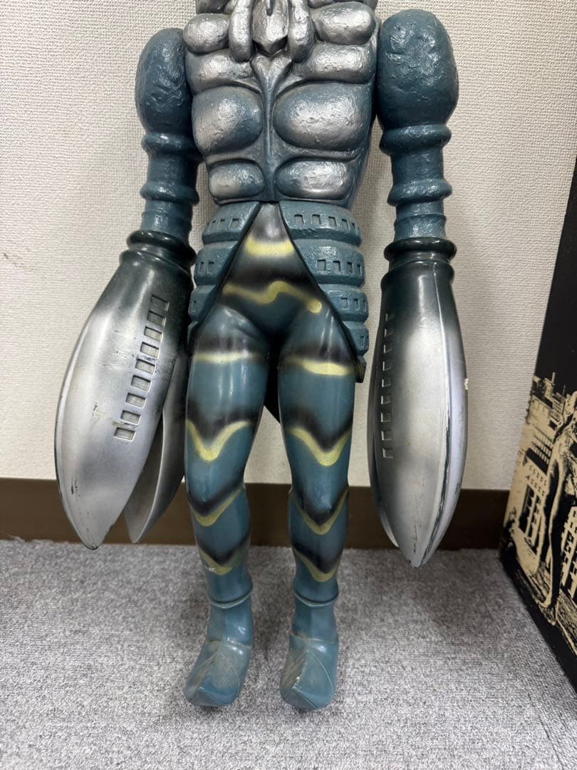 バルタン星人 66cm ジャイアントスケール　超ビッグサイズ フィギュア 箱付き