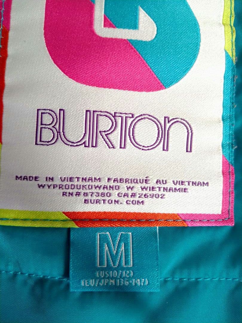 BURTON　 QUICKSILVER 子ども用スノーボード上下ウェアセット