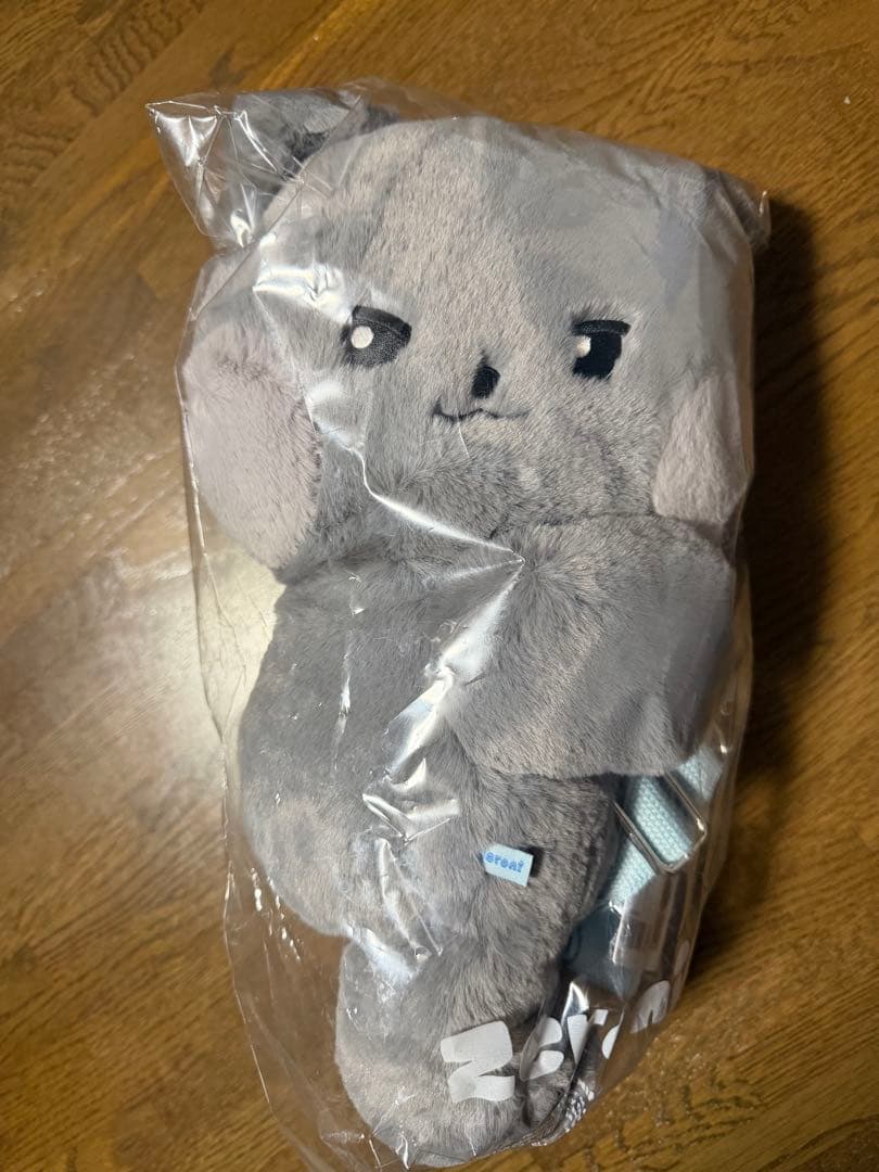 24時間お値下げ☆zeroni ぬいぐるみバッグ　ウンニニ　ジウン